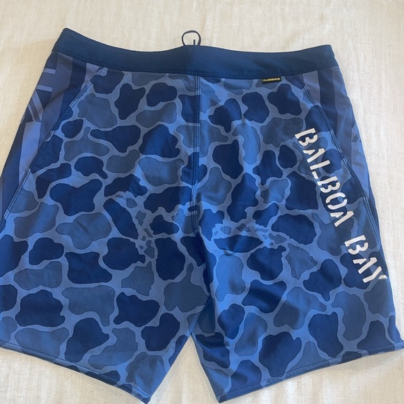12103 Florence Marine X Boardshorts SZ 30 used with lots of life left in them. - Picture 3 of 10